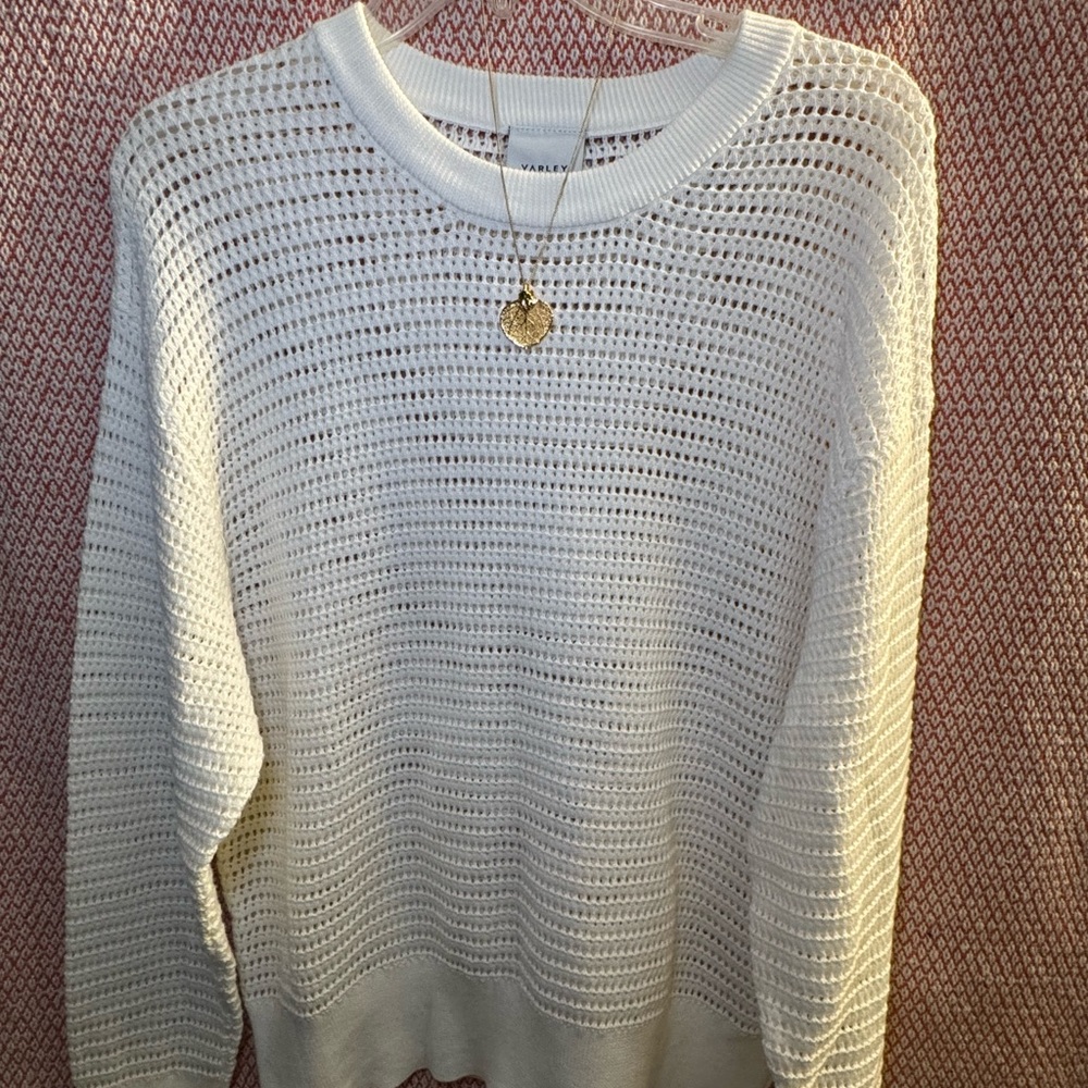 Varley Open Knit Sweater Sz M in color Egret